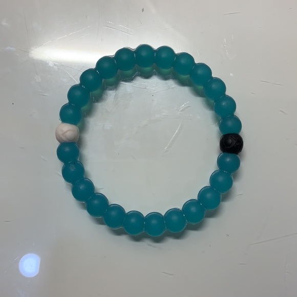 5 pack of Lokai Bracelets - Picture 3 of 6